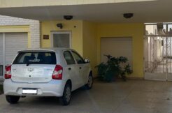 Casa Ubicada En Barrio Alanis, Sobre Calle Uspallata