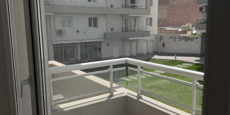 b203a430-4e9a-42d4-b868-de4364743fe5