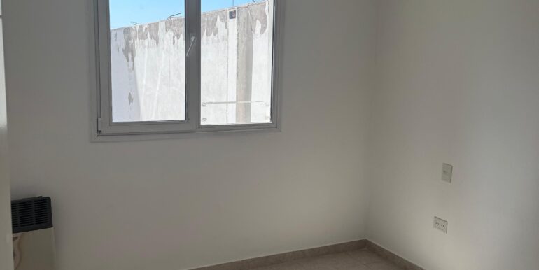 e453aad0-5079-4a54-b557-a2436b1a593f