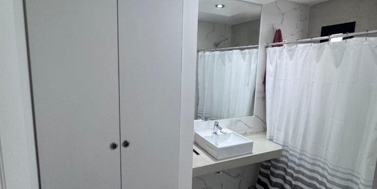 81aa80c5-0d47-4600-83d6-96536ebcfecb