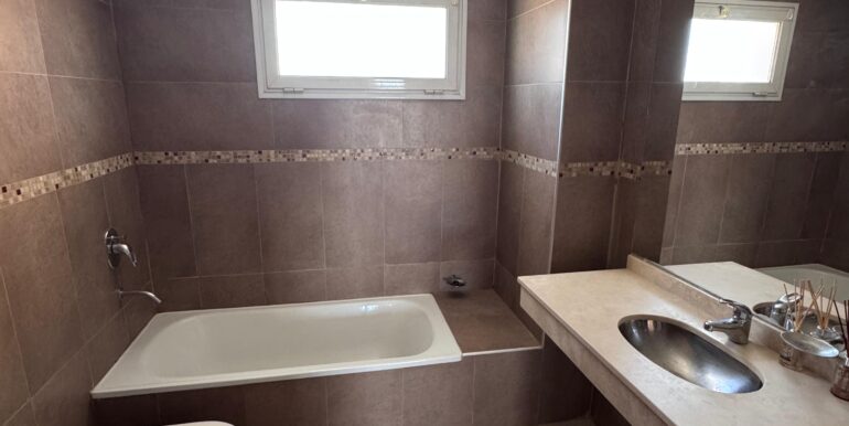 c448fcaa-52be-4740-ad6d-019b4b8e4a27