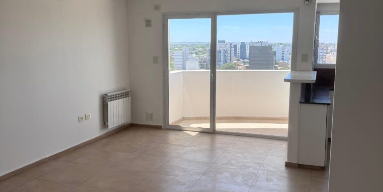 d9b37d52-b1a0-48db-bd1a-178ee50d04d8