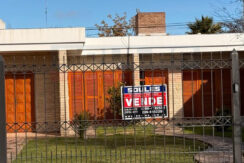 SOULES VENDE CASA