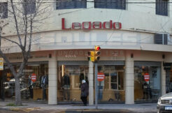 SOULES VENDE EDIFICIO LOCALES COMERCIALES